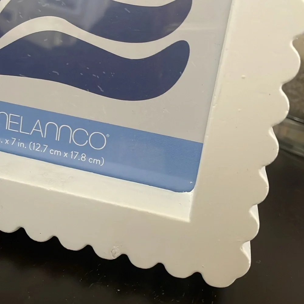 NWT Melannco white Eavy Arch 5”X 7” desk frame